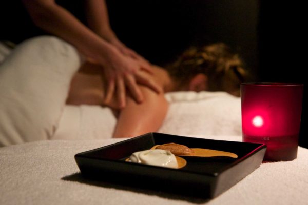 Massages Samcha Rennes Découvrez nos massages, gommages et soins du visages dans nos cabines cocooning
