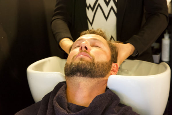 COIFFURE HOMME coupe de cheveux et taille de barbe